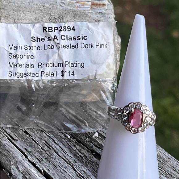 Lab Created Dark Pink Sapphire Size 6 Ring Bomb - Picture 3 of 3